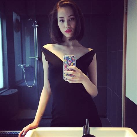 bathroom selfie” ellen von unwerth cindy crawford kiko mizuhara style what makes you