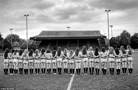 Oxford University Women S Rugby Players Strip Naked Ahead Of Twickenham Debut Against Cambridge