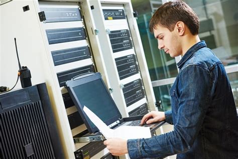Computer Hardware Engineers Job Description and Salary Outlook