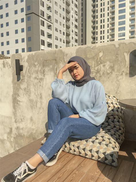 Assalamu'alaikum balik lagi dichanel yutup aku saya ucapin banyak. Pin oleh vina dwi yanti di Hijab ootd | Gaya berpakaian ...