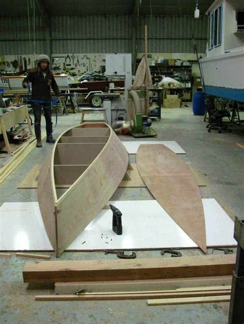 15 12 Ft Rowboat Easy Pretty Plywood Rowboat Plan Boat Building