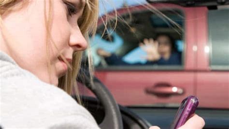 Distracted Driving Causes 58 Of Teen Crashes