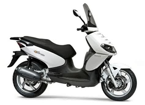 2011 Benelli Macis 125 Motozombdrivecom