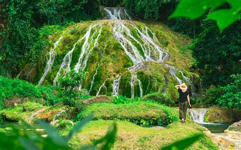 The prehistory of vanuatu is obscure. Vanuatu | Cool places to visit, Travel activities, Places ...