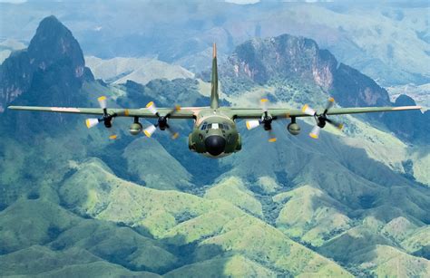 Download Military Lockheed C 130 Hercules Lockheed C 130 Hercules Hd Wallpaper