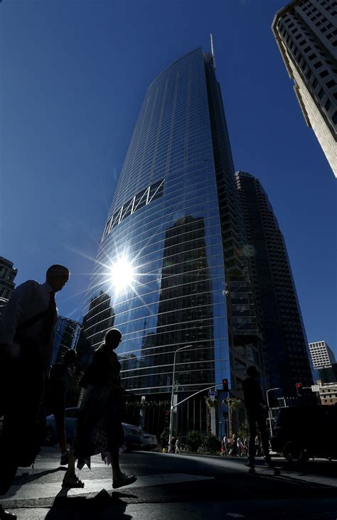 Wilshire Grand Center The New Tallest Building In La And A Schmoozer