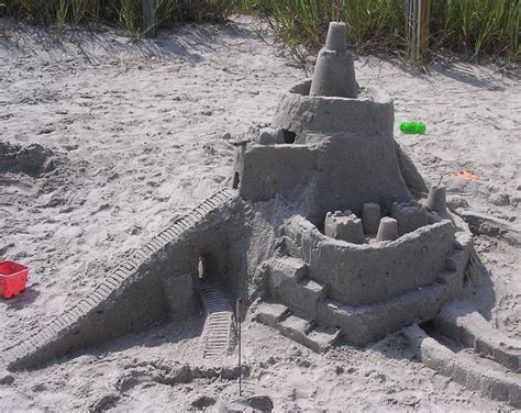 Easy Sand Castles Sandcastle Beach Sand Castles Beach Crafts Diy