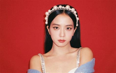 Blackpink S Jisoo Says She Ll Make Her Solo Debut This Year House Of Shakes