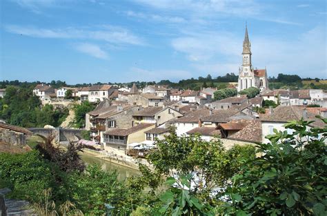 Der flirt kann mit einem blickkontakt, sprachlich oder durch eine handlung (z. Découvrez et Visitez Nérac et l'Albret - Tourisme et ...