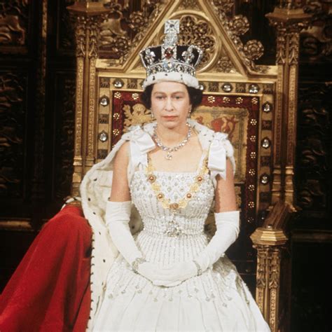 Queen Elizabeth Ii Says Your Neck Will Break If You Look Down While