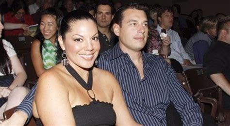 Ryan DeBolt And Sara Ramirez Are Rejoicing The 5th Year Of Marriage