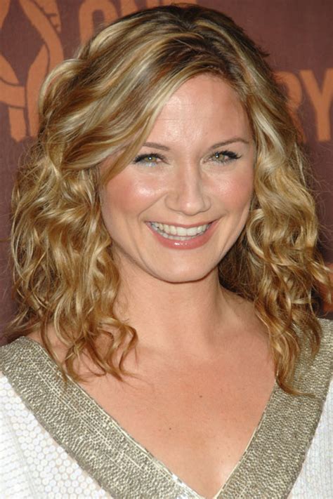 Jennifer Nettles Hairstyles And Hair Colors Steal Her Style