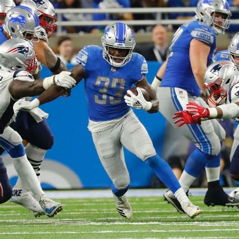 Kerryon Johnson becomes Lions' first 100-yard rusher since 