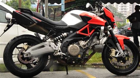 #bearacer discover more about the bike! 2012 Aprilia Shiver 750 Test - YouTube