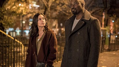 Marvels Luke Cage Watch The First Full Trailer Tv Guide