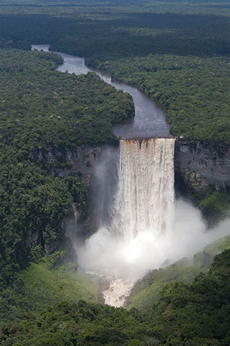 Top 10 Facts About Guyana Top 10 Facts Life And Style