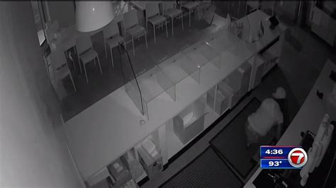 Man Caught On Camera Stealing Over 2000 In Electronics From Miami Donut Shop Wsvn 7news