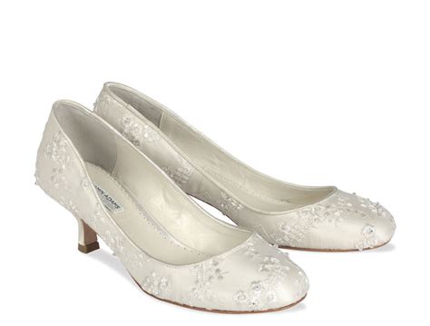 Trova una vasta selezione di scarpe da sposa a prezzi vantaggiosi su ebay. Sposa 2014 scarpe basse | Look Sposa