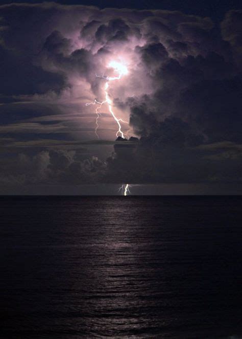 Lightning Strike With Images Ocean At Night Mother Nature