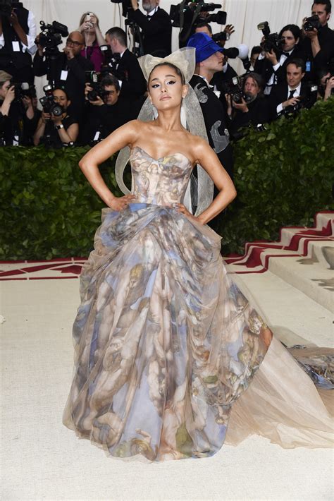Ariana Grande Wore The Sistine Chapel Ceiling On Her 2018