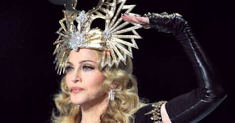 Madonna Shares Photos Of Bruises Cuts And A Fat Lip On Fashion Police