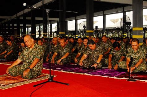 Majlis Sambutan Hari Raya Tentera Darat Malaysia Facebook