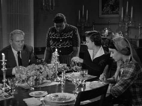 The film stars spencer tracy in the title role, joan bennett, elizabeth taylor, don taylor, billie burke, and leo g. Father of the Bride (1950)