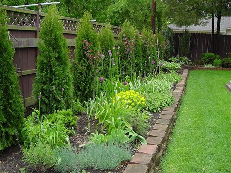 25 Garden Fence Design Ideas For Your Backyard