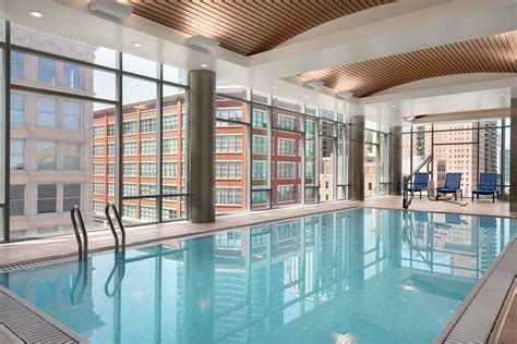 Hilton Garden Inn Chicago Downtown South Loop Pool Pictures And Reviews Tripadvisor