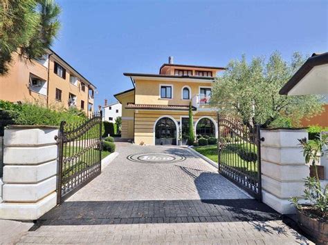 Vasca da bagno o idromassaggio. Appartamento Alenka - Rovigno | Appartamenti Croazia