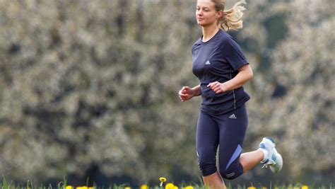 Frage Antwort Nr Schadet Joggen Dem Busen N Tv De