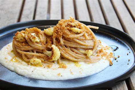 Spaghetti Integrali Con Crema Di Cavolfiore E Parmigiano Eats Giulia