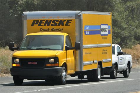 Penske Truck Rental Gmc Box Truck Navymailman Flickr