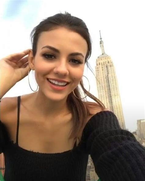 Pin By Assmacco444 On Beautiful Victoria Justice Style Victoria