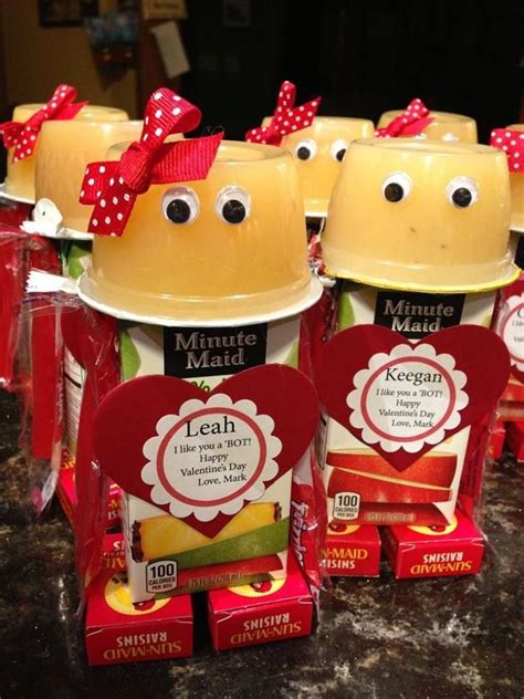 Valentine Robots Made With A Juice Box Apple Sauce Raisins