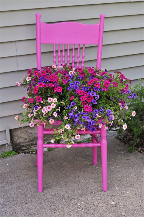 Here Are Types Of Garden Chairs You Could Select For The Amazing Rustic