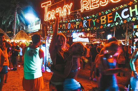 The Beginner S Guide To The Full Moon Party In Thailand The Blonde