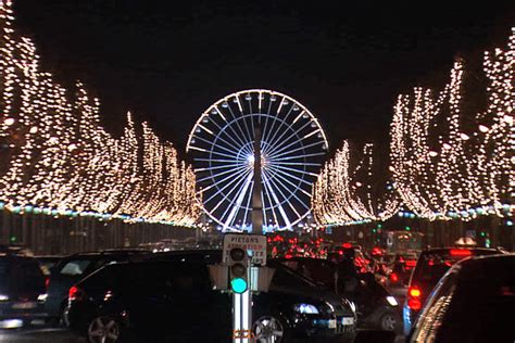 Time zone and time difference. Top 10 Things to Do in Paris at Christmas | HuffPost