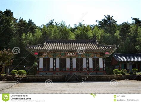 Questa guest house si trova nei pressi dei seguenti luoghi d'interesse: A Simple Wooden-temple Around Namsan In Gyeongju. Pic Was ...