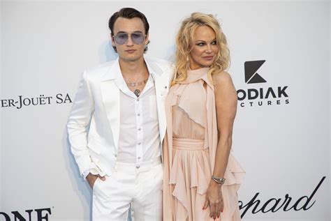 Pamela Anderson Opens Up About Her Rocky Romances And Infamous Sex Tape In New Netflix