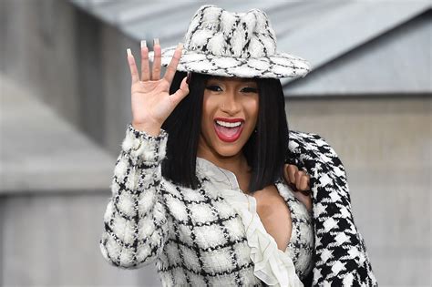 Cardi B Showed Off Her Makeup Free Face To Clap Back At Haters