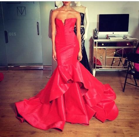 960 x 1450 jpeg 58 кб. Micheal Costello | Strapless dress formal, Gowns, Dresses