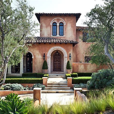 If you reside or intend to reside in an area that normally experiences warmer, more temperate coastal climates, consider building a mediterranean home plan. Mediterranean-Style Home Ideas