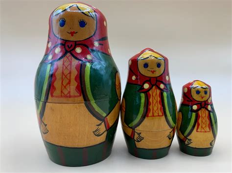 Vintage Russian Nesting Dolls Folk Art Home Decor Etsy