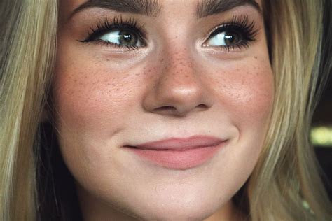 Fake Freckles Tutorial Will Teach You How To Get A Sunkissed Look In A