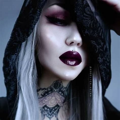 Pin By Teresa Spates On Vampire Gothic Beauty Goth Model Dark Beauty