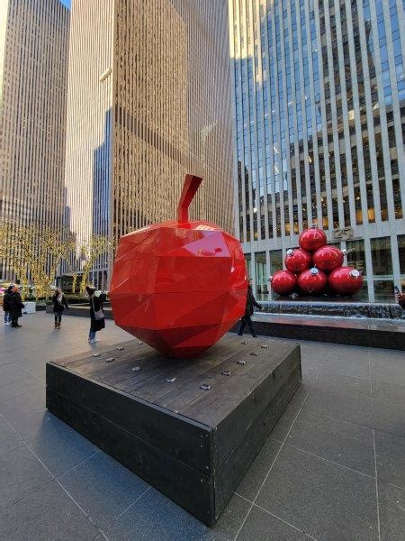 The Big Apple Origins Of New York City S Nickname