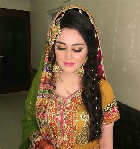 pin by 👑mar u j👑 on mehndi brides makeup hair pakistani bridal dresses pakistani bridal wear