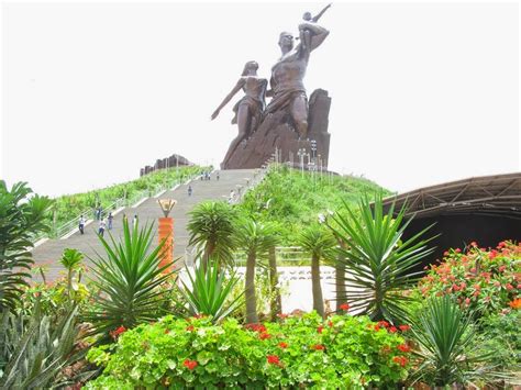 Visiter Le Monument De La Renaissance Africaine Destination Sénégal