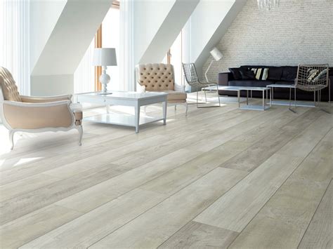 Hardwood flooring is a beautiful but big investment. Engineered Hardwood Flooring Vs Luxury Vinyl Plank ...